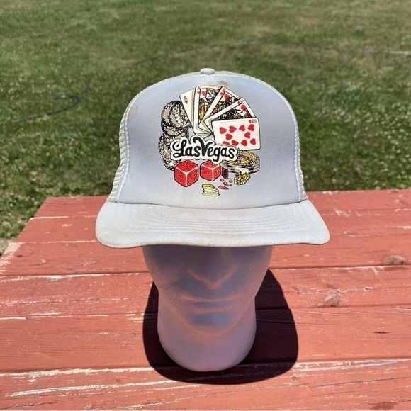 Vintage Las Vegas Snap Back Mesh Trucker Hat Gray Men’s Streetwear Spell Out - Picture 1 of 9